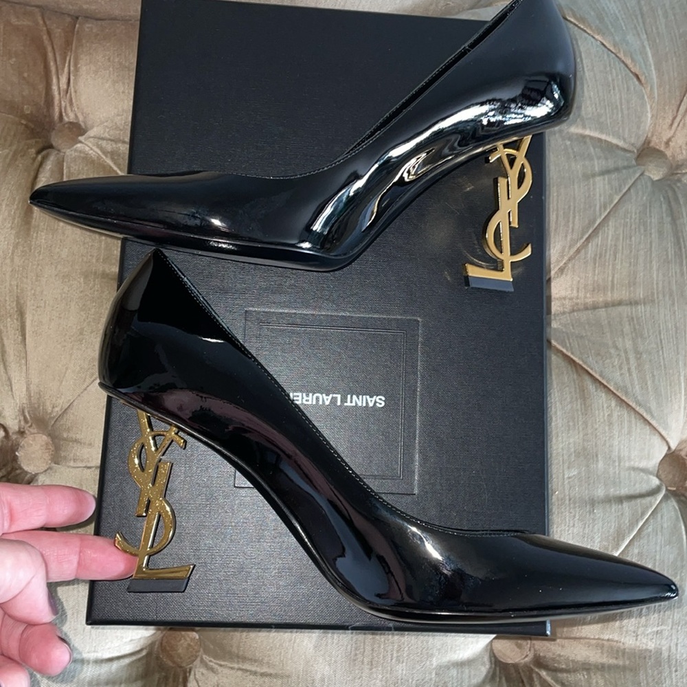 New YSL pointy-toe patent leather heels, signature YSL logo